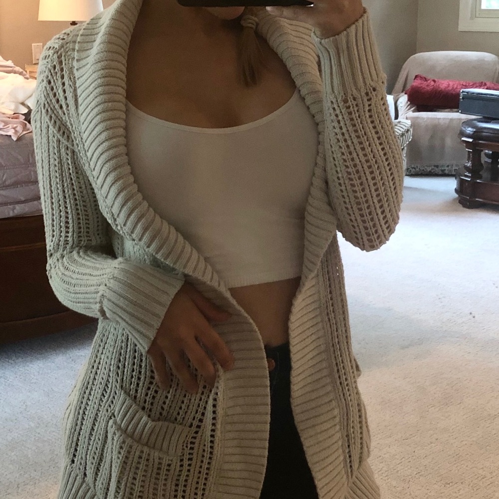 Aritzia Comfy Cardigan (XS)